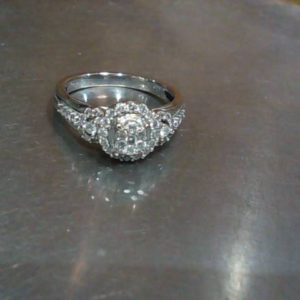 Ring 10K Gold WHITE GOLD 2.2 DWT