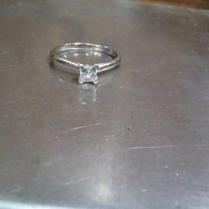 Ring 14K Gold WHITE GOLD 1.4 DWT