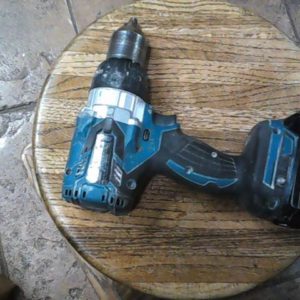 MAKITA XPH07 Drill